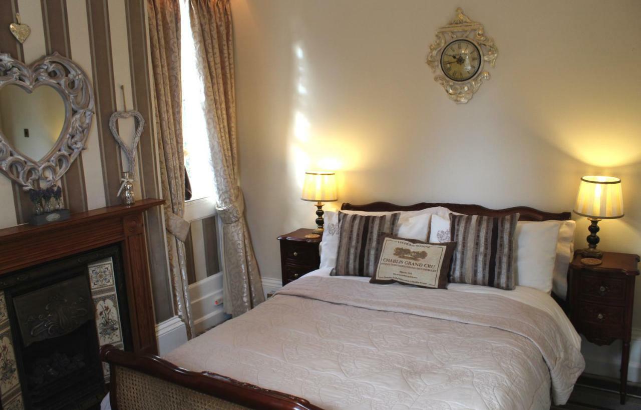 Holly House Bed And Breakfast And Apartments Hereford Esterno foto