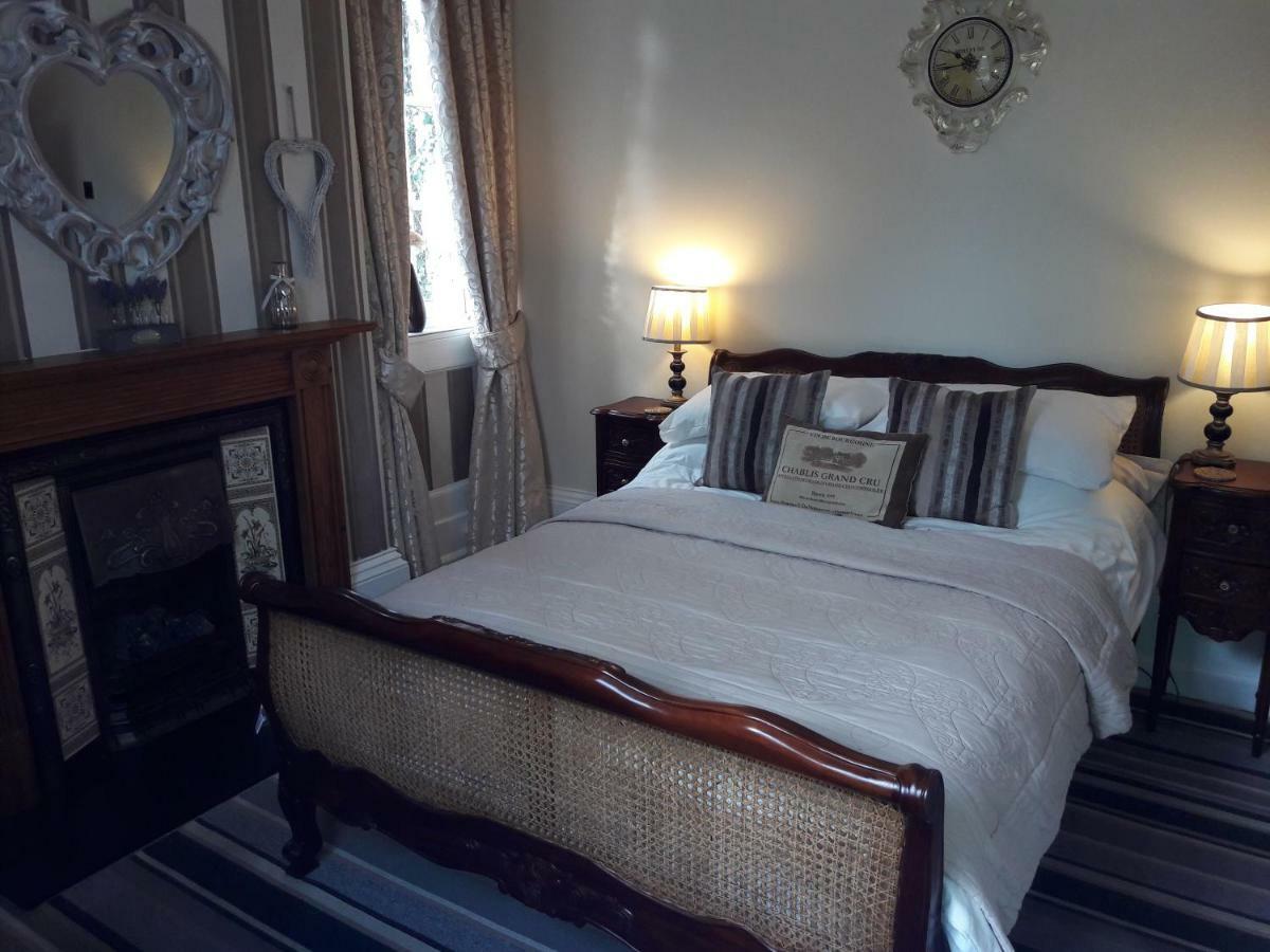 Holly House Bed And Breakfast And Apartments Hereford Esterno foto