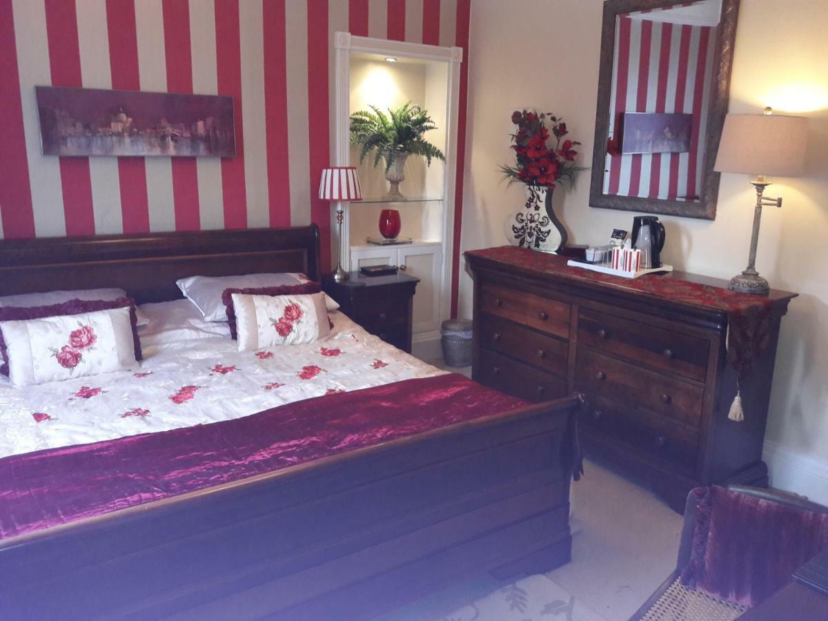 Holly House Bed And Breakfast And Apartments Hereford Esterno foto