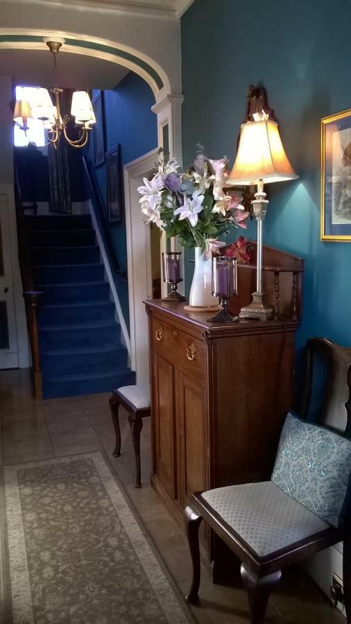 Holly House Bed And Breakfast And Apartments Hereford Esterno foto
